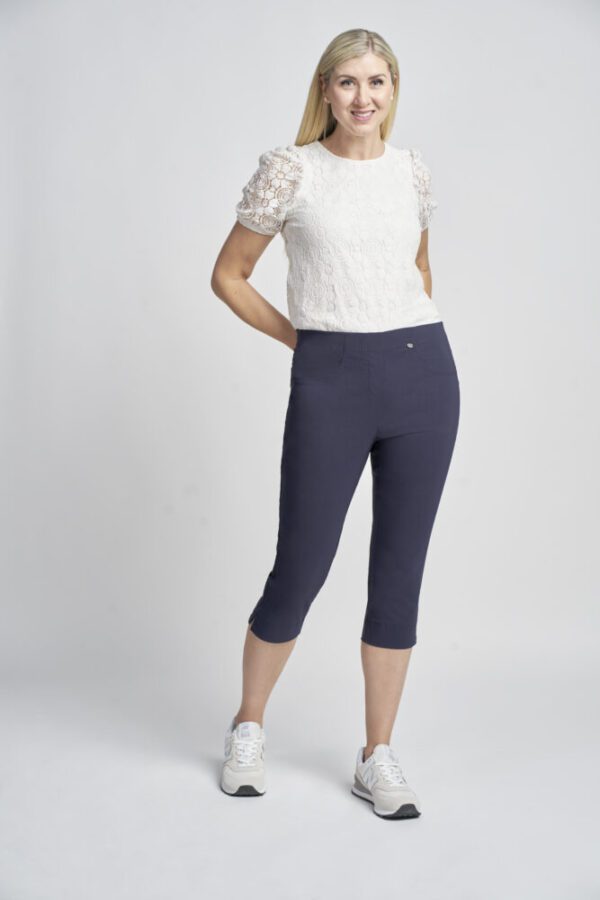 Pinns 226C Navy Crop Trousers