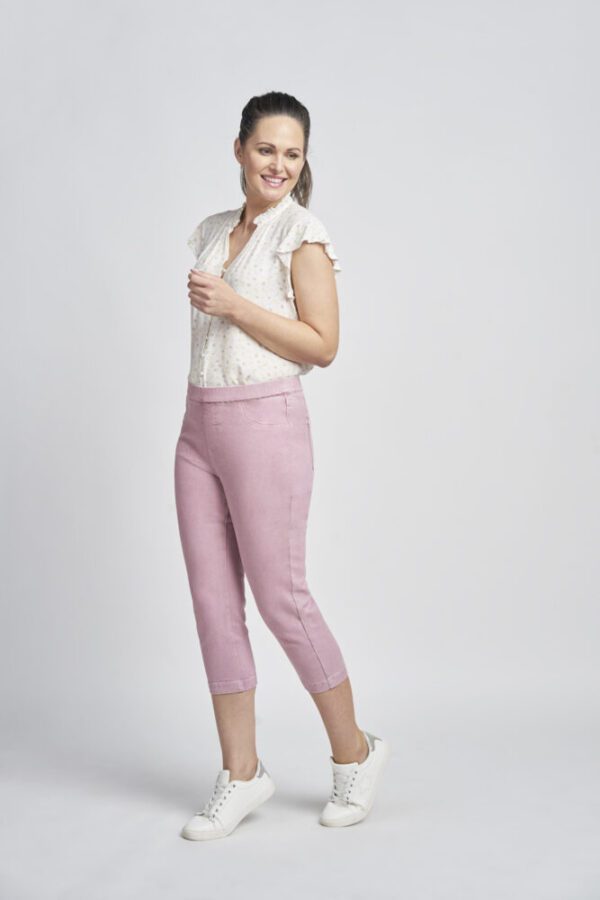 Pinns 580C Soft Pink Denim Crop Jeans